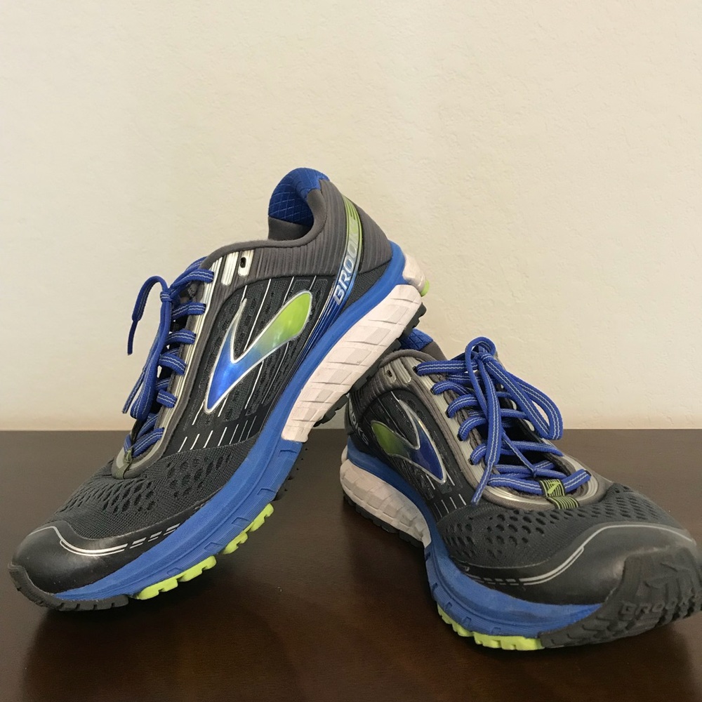 Brooks Ghost 9 men’s size 8
